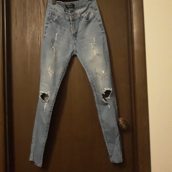 Ripped Jeans - Picture 1 of 1